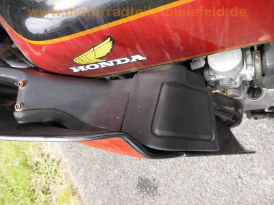 Honda_CB_750_F2_Boldor_RC04_rot-schwarz_in_SC01_Rahmen_Haensle_4-1_Auspuff_Stahlflex_-_wie_CB_900_F_F2_SC09_42.jpg
