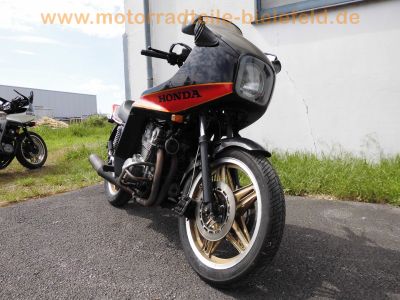 Honda_CB_750_F2_Boldor_RC04_rot-schwarz_in_SC01_Rahmen_Haensle_4-1_Auspuff_Stahlflex_-_wie_CB_900_F_F2_SC09_48.jpg