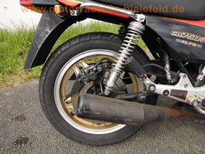 Honda_CB_750_F2_Boldor_RC04_rot-schwarz_in_SC01_Rahmen_Haensle_4-1_Auspuff_Stahlflex_-_wie_CB_900_F_F2_SC09_59.jpg