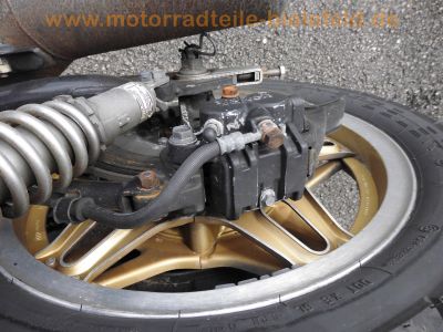 Honda_CB_750_F2_Boldor_RC04_rot-schwarz_in_SC01_Rahmen_Haensle_4-1_Auspuff_Stahlflex_-_wie_CB_900_F_F2_SC09_77.jpg
