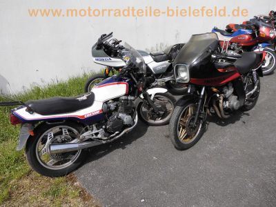 Honda_CB_900_F2_SC09_Boldor_4-1_Auspuff_Eagle_MACH1_-_wie_CB_750_900_F_F2_KZ_SC01_RC01_RC04_3.jpg