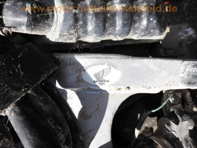 Honda_VF_1000_F_SC15_rot_V4-Tourer_-_wie_SC16_VF_500_700_750_1100_F_S_C_Sabre_Magna_102.jpg