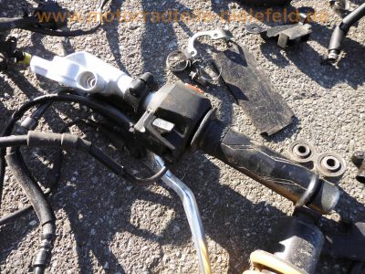 Yamaha_YZF-R_125_RE06_Ersatz-Teile_spare-parts_Heck_Motor_Rasten_etc__22.jpg