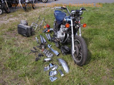 Honda_CB_750_C_RC06_Custom_Chopper_4-4_Auspuff_Schuh-Koffersystem_-_wie_CB_650_750_900_C_KZ_RC01_2.jpg