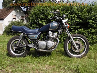 Honda_CB_750_C_RC06_Custom_Chopper_4-4_Auspuff_Schuh-Koffersystem_-_wie_CB_650_750_900_C_KZ_RC01_41.jpg