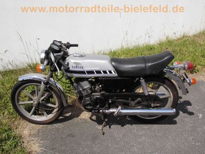 Yamaha_RD_200_DX_1E8_silber-grau_+_Ersatz-Teile_-_wie_DT_RD_RS_50_80_100_125_175_200_250_M_MX_MX-S_47.jpg