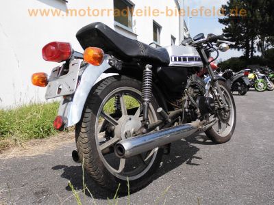 Yamaha_RD_200_DX_1E8_silber-grau_+_Ersatz-Teile_-_wie_DT_RD_RS_50_80_100_125_175_200_250_M_MX_MX-S_87.jpg