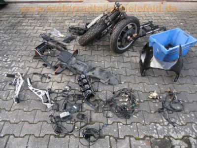 Suzuki_GSX_1100_EF_GV71C_Ersatzteile_spare-parts_Motorverkleidung_geflickt_belly_pan_refurbished_4.jpg