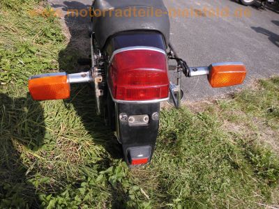 Honda_CB_750_KZ_RC01_lila_Marshall_Deeptone_Auspuff_4-1_Gepaecktraeger_-_wie_CB_900_750_F_F2_Boldor_SC01_SC09_RC04_42.jpg