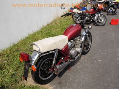 Honda_CB_650_C_Custom_Chopper_RC05_rot-weiss_4-4_Auspuff_Gepaecktraeger_-_wie_CB_750_900_C_RC03_RC06_RC08_SC04_SC10_68.jpg