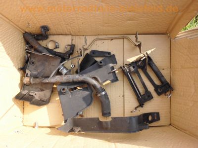 Kawasaki_GPZ_900_R_ZX900A_Streetfigher-Wrack_180-55_ZR17_Hinterrad_Auspuff_eloxiert_-__wie_GPZ_750_R_1000_RX_ZX10_30.jpg