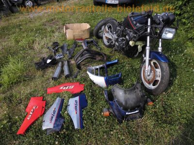 Kawasaki_GPZ_900_R_ZX900A_Streetfigher-Wrack_180-55_ZR17_Hinterrad_Auspuff_eloxiert_-__wie_GPZ_750_R_1000_RX_ZX10_4.jpg