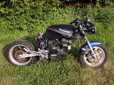 Kawasaki_GPZ_900_R_ZX900A_Streetfigher-Wrack_180-55_ZR17_Hinterrad_Auspuff_eloxiert_-__wie_GPZ_750_R_1000_RX_ZX10_82.jpg