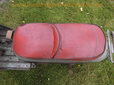 Hans_Glas_Goggo_200_Motor-Roller_Oldtimer_Veteranen-Roller_Bj__1955_mit_ILO-Motor_M_200_V_-_wie_Goggo_125_150__19.jpg