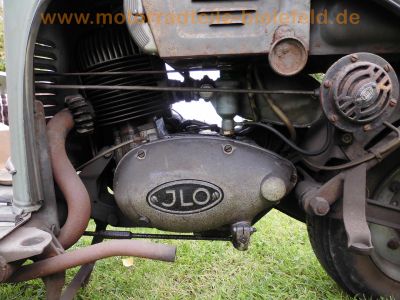 Hans_Glas_Goggo_200_Motor-Roller_Oldtimer_Veteranen-Roller_Bj__1955_mit_ILO-Motor_M_200_V_-_wie_Goggo_125_150__25.jpg
