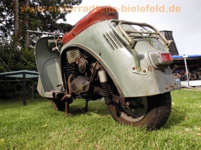 Hans_Glas_Goggo_200_Motor-Roller_Oldtimer_Veteranen-Roller_Bj__1955_mit_ILO-Motor_M_200_V_-_wie_Goggo_125_150__29.jpg