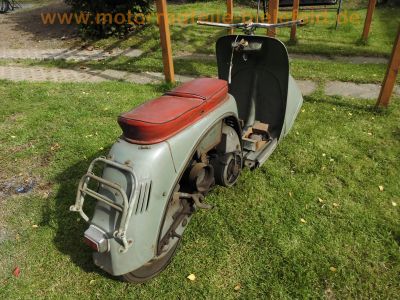 Hans_Glas_Goggo_200_Motor-Roller_Oldtimer_Veteranen-Roller_Bj__1955_mit_ILO-Motor_M_200_V_-_wie_Goggo_125_150__32.jpg