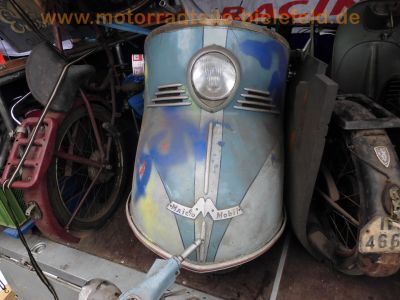 Hans_Glas_Goggo_200_Motor-Roller_Oldtimer_Veteranen-Roller_Bj__1955_mit_ILO-Motor_M_200_V_-_wie_Goggo_125_150__59.jpg