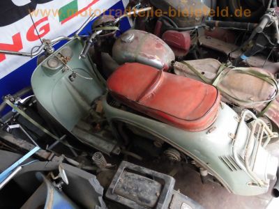 Hans_Glas_Goggo_200_Motor-Roller_Oldtimer_Veteranen-Roller_Bj__1955_mit_ILO-Motor_M_200_V_-_wie_Goggo_125_150__62.jpg