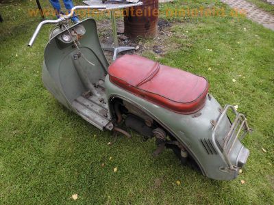 Hans_Glas_Goggo_200_Motor-Roller_Oldtimer_Veteranen-Roller_Bj__1955_mit_ILO-Motor_M_200_V_-_wie_Goggo_125_150__7.jpg