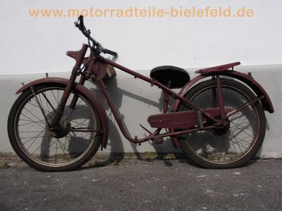 Delta_Gnom_Oldtimer_Moped_Veteran,_vermutlich_50_oder_98_ccm_1.jpg
