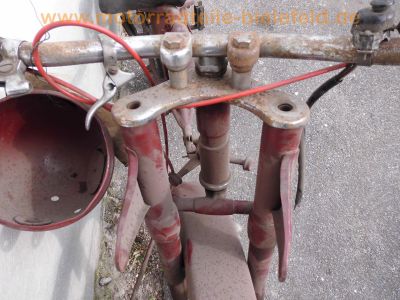 Delta_Gnom_Oldtimer_Moped_Veteran,_vermutlich_50_oder_98_ccm_21.jpg
