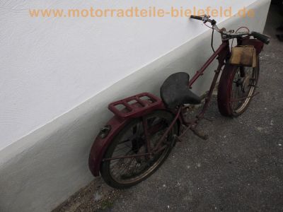 Delta_Gnom_Oldtimer_Moped_Veteran,_vermutlich_50_oder_98_ccm_27.jpg