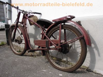 Delta_Gnom_Oldtimer_Moped_Veteran,_vermutlich_50_oder_98_ccm_3.jpg