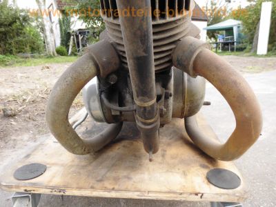 Meister_M55J_123_ccm_Bj__1950_MEISTER_Fahrradwerke_Bielefeld_mit_ILO-Motor_-_wie_M53J_118ccm_o__M59J_174ccm_o__M61J_197ccm__9.jpg