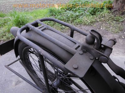 NSU_Quick_98_Nachkriegs-Mofa_Bj__1949_-_wie_NSU_Pony_100_Quickly_28.jpg
