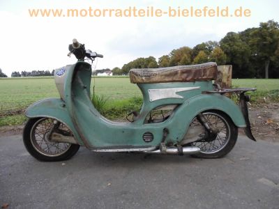 Lohner_Sissy_50_Moped-Roller_aus_Oesterreich_36.jpg