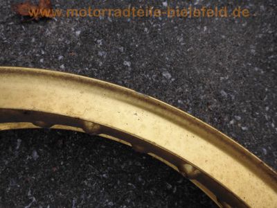 Borrani_Felgen_Raeder_wheels_rims_gold-eloxiert_WM_3x18_Record_B_M01_4470_und_2_15x18_-_36_RM-01-4782_21.jpg