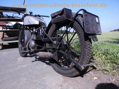 New_Imperial_NI_150_ccm_OHV_Modell_23_Bj__ca__1935_-_wie_250_350_500_Sport_Tourer_35.jpg