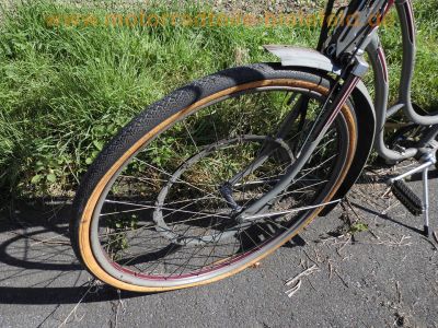 Victoria_Oldtimer_Fahrrad_f__Hilfsmotor_mit_Riemenantrieb_Originallack_19.jpg