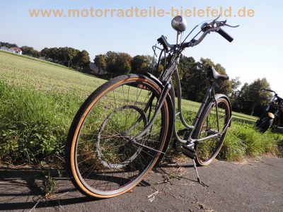 Victoria_Oldtimer_Fahrrad_f__Hilfsmotor_mit_Riemenantrieb_Originallack_3.jpg