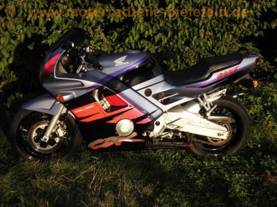 Honda_CBR_600_F_F2_PC25_hellblau_sehr_gepflegt_26tkm_-_wie_PC31__34.jpg