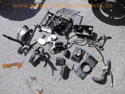 Honda_VF_750_C_Magna_V45_RC09_Ersatz-Teile_spare-parts_Kuehler_Anlasser_etc__-_wie_VF_750_S_RC07_Sabre_2.jpg