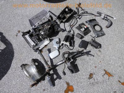 Honda_VF_750_C_Magna_V45_RC09_Ersatz-Teile_spare-parts_Kuehler_Anlasser_etc__-_wie_VF_750_S_RC07_Sabre_3.jpg