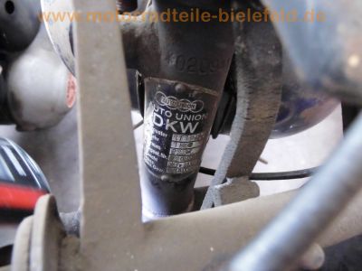 DKW_RT_125_W_Bj__1950_-_wie_IFA_MZ_RT_125_150_ES_DKW_RT_100_NSU_FOX_15.jpg