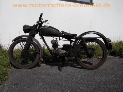 DKW_RT_125_W_aus_1950_-_wie_Auto_Union_IFA_MZ_RT_125_150_ES_DKW_RT_100_NSU_FOX_1.jpg