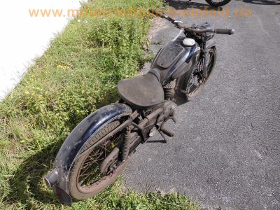 DKW_RT_125_W_aus_1950_-_wie_Auto_Union_IFA_MZ_RT_125_150_ES_DKW_RT_100_NSU_FOX_39.jpg