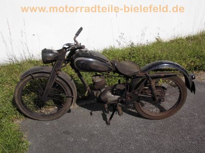 DKW_RT_125_W_aus_1950_-_wie_Auto_Union_IFA_MZ_RT_125_150_ES_DKW_RT_100_NSU_FOX_6.jpg