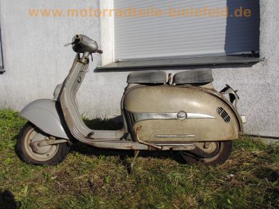 Röhr_Rolletta_200_Roller_aus_1954_restauriert_-_kein_Eichler_Kroboth_Heinkel_FAKA_Zündapp_Messerschmitt_Bajaj_43.jpg