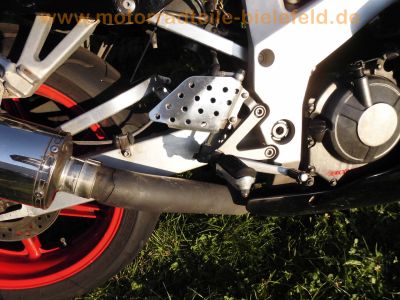 Honda_CBR_900_RR_Fireblade_SC28_Ur-Modell_schwarz_LSL-Lenkungsdämpfer_Sport-Auspuff_-_wie_SC33_14.jpg