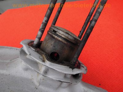 DKW_Motor_engine_moteur_RT_125_-_2_Auto-Union_Nr__020884_mit_Lichtmaschine_Kolben_Kurbelwelle_Gehause_143040-2_etc__6.jpg