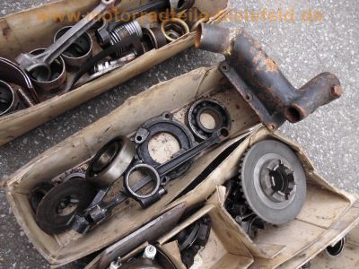 Motorteile-Mix_Oldtimer_Pleuel_Kolben_Ringe_Lager_etc__11.jpg