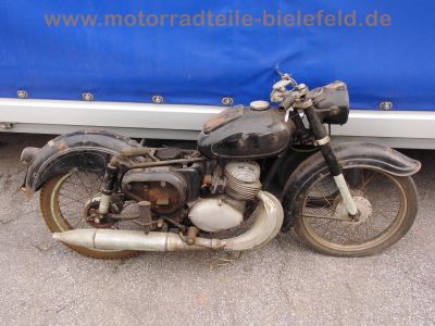 Triumph_CORNET_II_200_Bj__1956_-_wie_Contessa_B_BD_BDG_125_250_BOSS_350_18.jpg