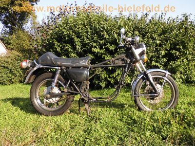 Honda_CB_750_Four_K7_rolling_chassis_o__Motor_EZ1980_49kW_Café-Racer_Sitzbank_HAGON-Federbeine_23.jpg