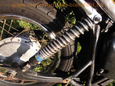 Honda_CB_750_Four_K7_rolling_chassis_o__Motor_EZ1980_49kW_Café-Racer_Sitzbank_HAGON-Federbeine_37.jpg