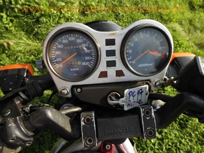 Honda_CB_450_S_PC17_rot-metallic_44PS-Motor_KONIs_Gepaecktraeger_EZ_05-86_-_wie_CB_400_450_N_T_PC14_31.jpg